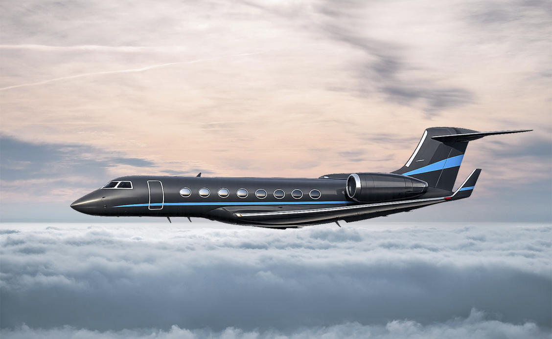 Gulfstream G550 in flight
